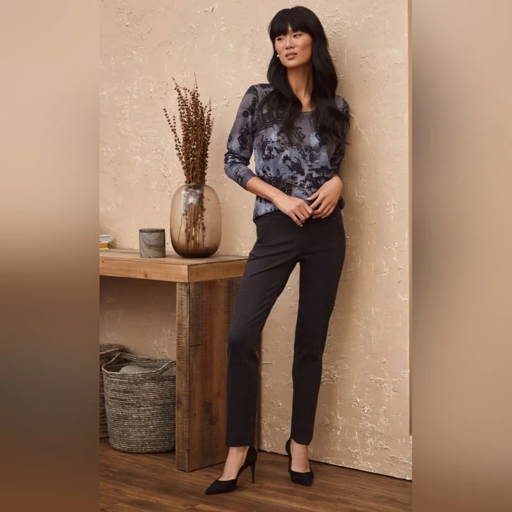 Laura Petite Straight  Leg Pull-On Pants with Contrast Trim